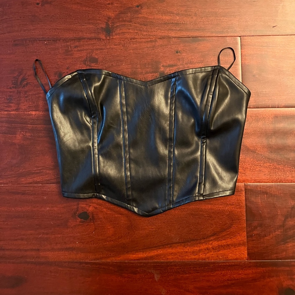 Princess Polly Corset, US2, color: black leather